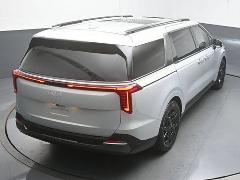 Used 2025 Kia Carnival SX Prestige FWD image 44