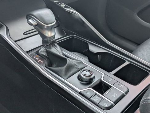 Certified 2023 Kia Sorento EX image 30