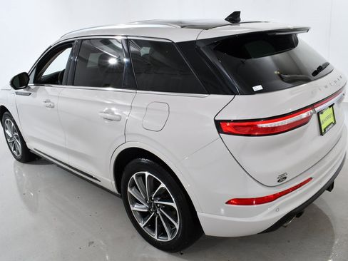 Used 2022 Lincoln Corsair Grand Touring w/ Elements Technology Bundle image 15