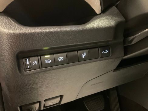 Used 2023 Toyota RAV4 XLE w/ Convenience Package AWD/4WD image 21