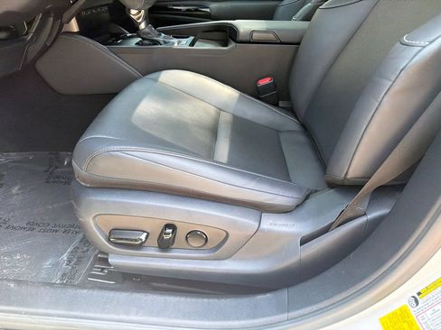 Used 2023 Lexus ES 350 w/ Premium Package FWD image 10