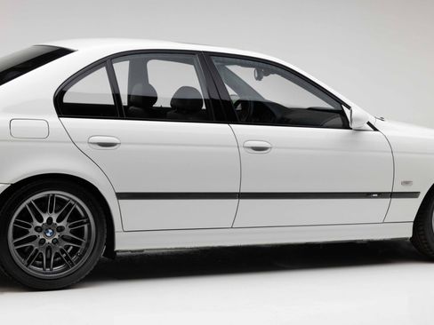 Used 2001 BMW M5 RWD image 35