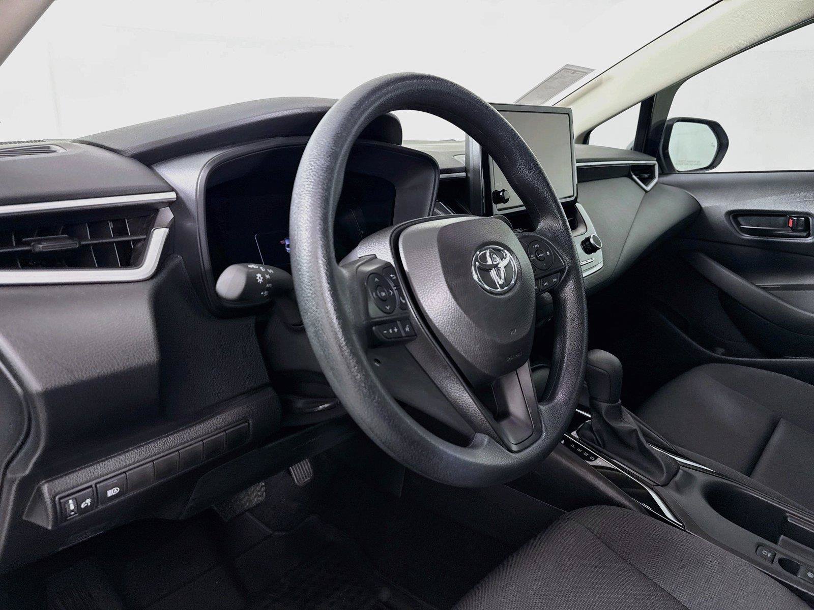 Certified 2026 Toyota Corolla LE FWD image 4