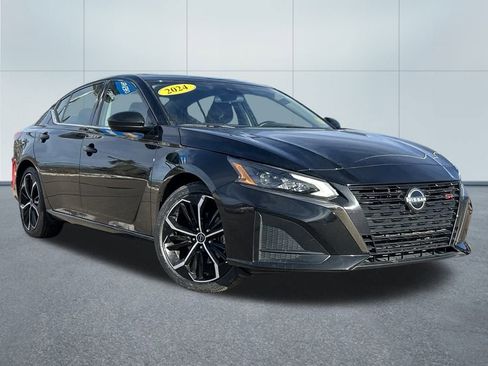 Used 2024 Nissan Altima 2.5 SR image 35