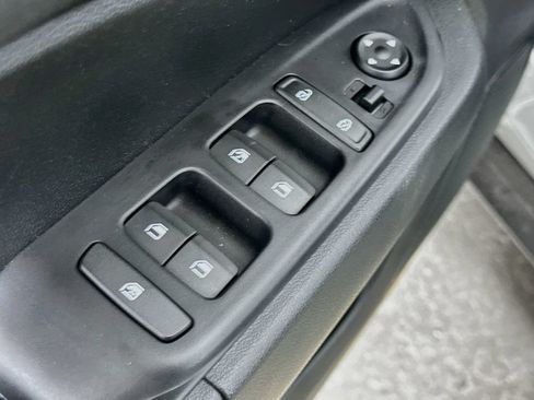 Used 2026 Hyundai Venue SEL FWD image 22