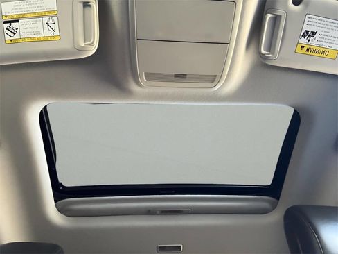 Used 2020 MAZDA CX-30 FWD w/ Premium Package image 23