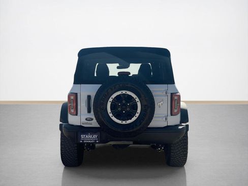 Used 2022 Ford Bronco Badlands image 7