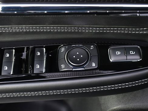 New 2025 Lincoln Corsair AWD w/ Equipment Group 101A image 23