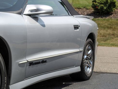 Used 1997 Pontiac Firebird Trans Am RWD image 45