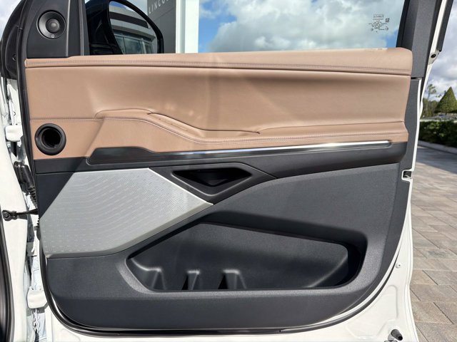 New 2027 Lincoln Navigator Black Label AWD/4WD image 15
