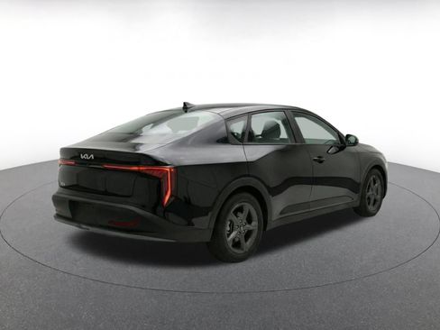 Used 2025 Kia K4 FWD image 10