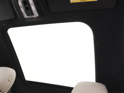 Used 2021 Mercedes-Benz CLA 250 CLA 250 image 15