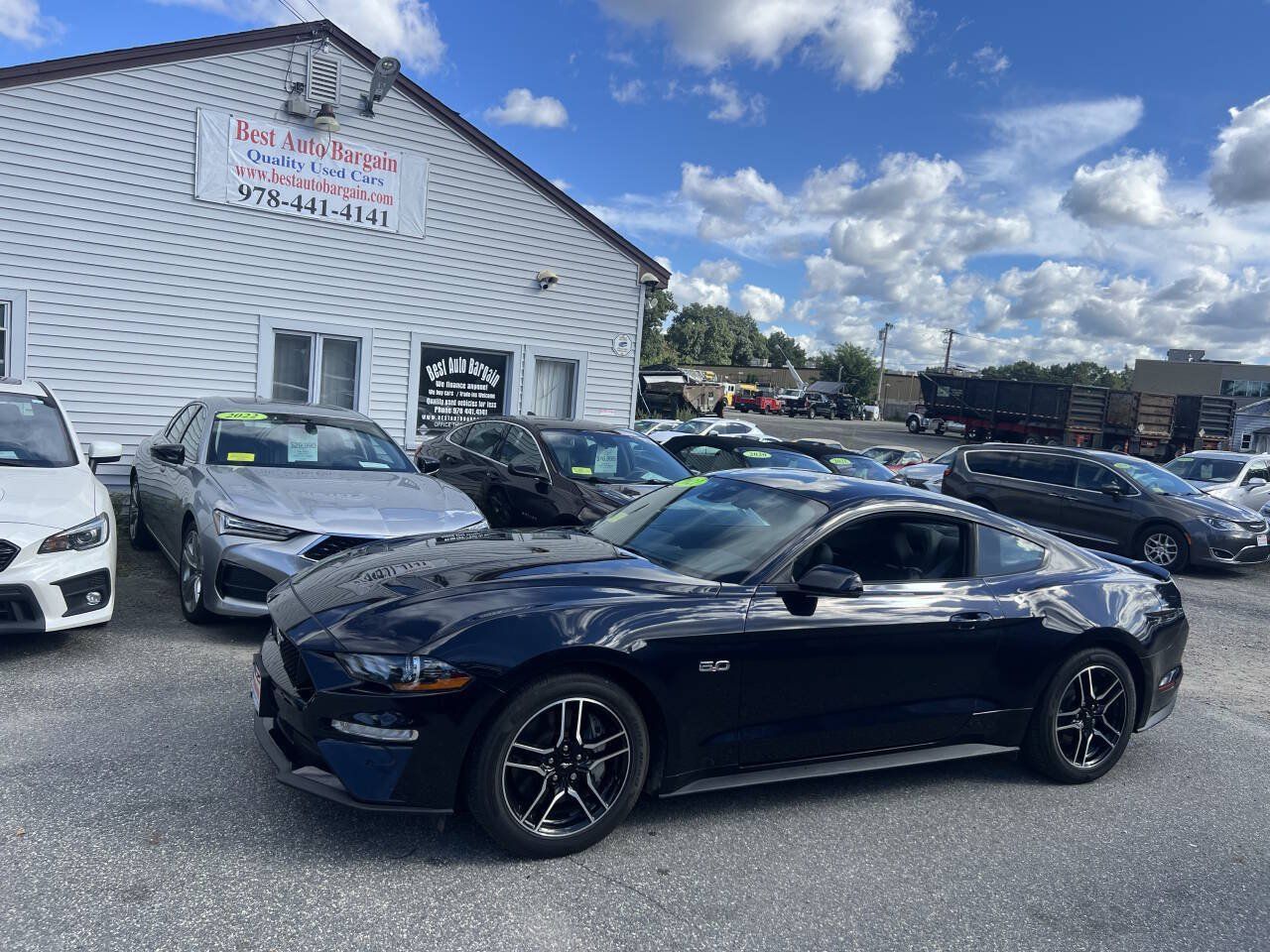 Used 2021 Ford Mustang GT Premium w/ Equipment Group 401A RWD image 2