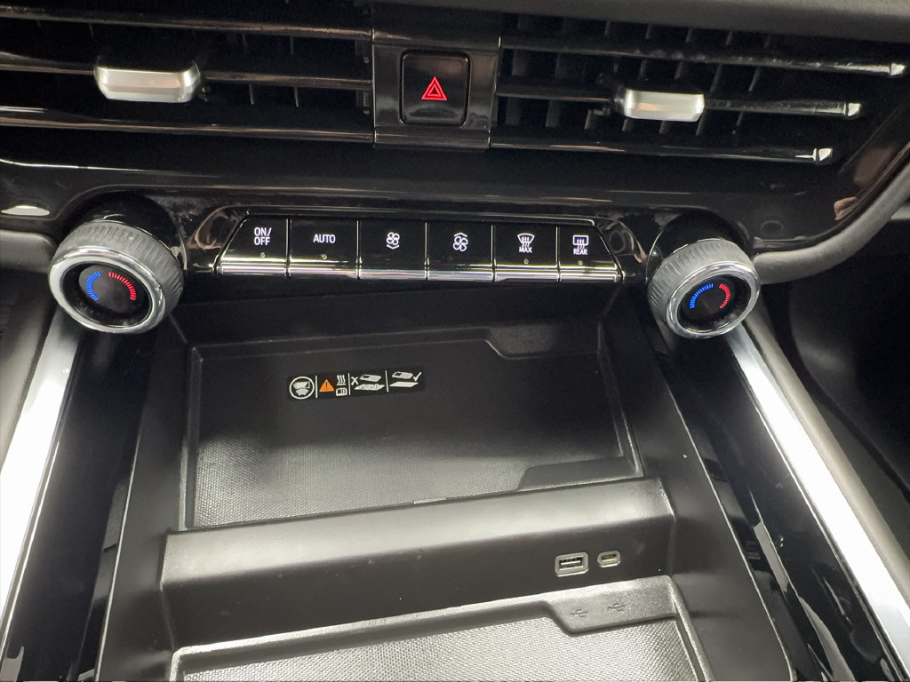 Used 2025 Chevrolet Tahoe LT RWD image 48