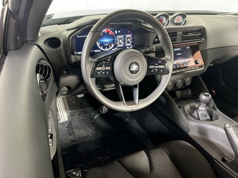 Used 2024 Nissan Z Sport w/ Floor Mat Package image 20