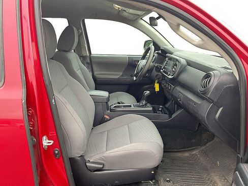 Used 2021 Toyota Tacoma SR image 11