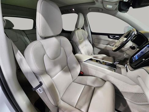Used 2018 Volvo XC60 T6 Inscription image 25