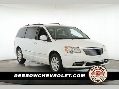Used 2016 Chrysler Town & Country Touring w/ Driver Convenience Group