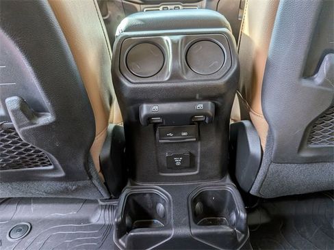 Used 2020 Jeep Gladiator Rubicon image 24