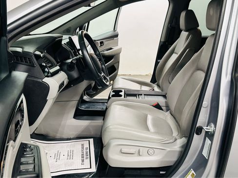 Used 2023 Honda Odyssey Touring image 9