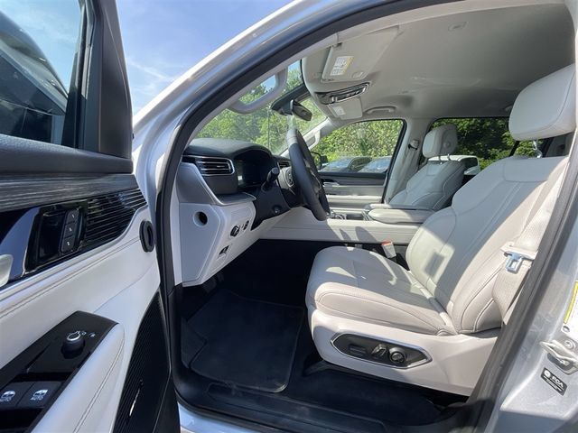 Used 2024 Jeep Wagoneer Series II AWD/4WD image 26