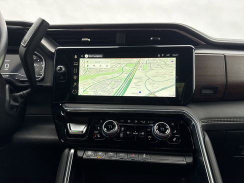 Used 2024 GMC Sierra 3500 Denali Ultimate image 29