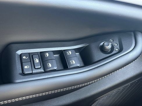 New 2026 Jeep Grand Cherokee Altitude RWD image 11