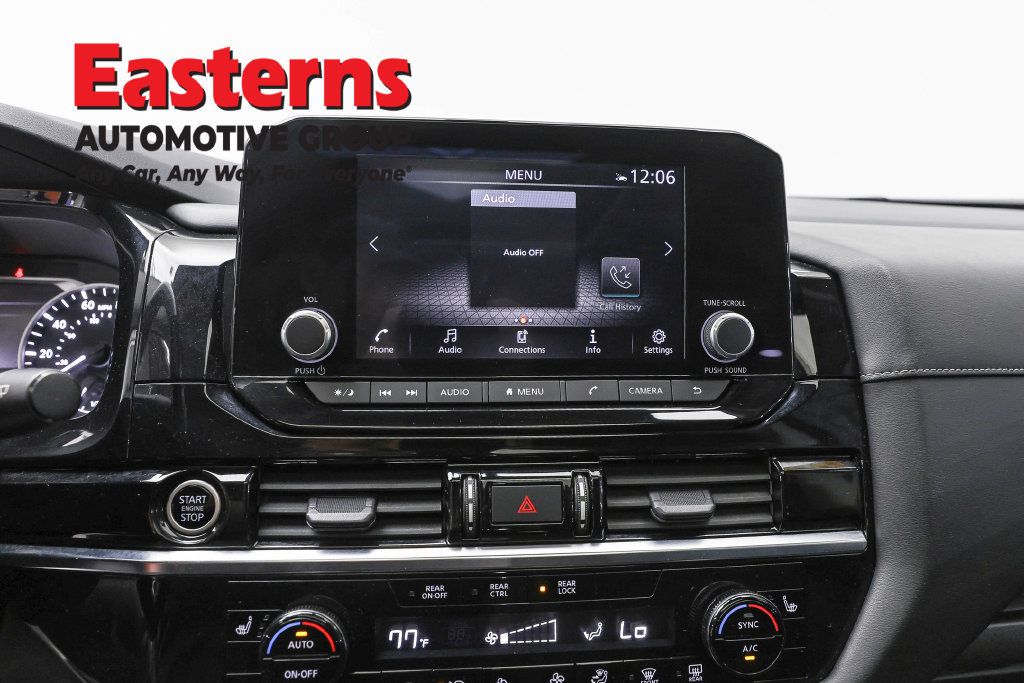 Used 2023 Nissan Pathfinder SV w/ SV Premium Package AWD/4WD image 14