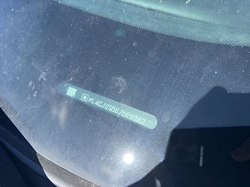 Used 2018 Buick Encore Essence w/ Experience Buick Package image 23