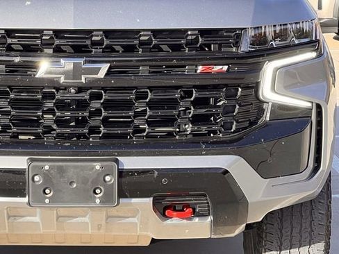 Used 2024 Chevrolet Tahoe Z71 w/ Luxury Package image 9