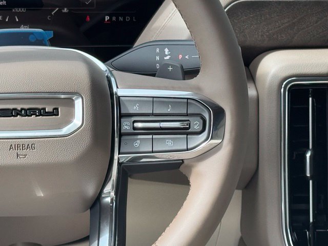 New 2026 GMC Yukon Denali w/ Denali Reserve Package AWD/4WD image 12