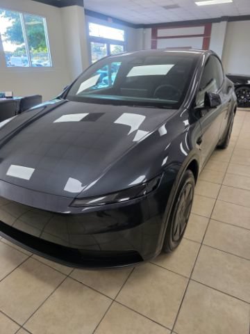 Used 2026 Tesla Model Y 2WD image 5