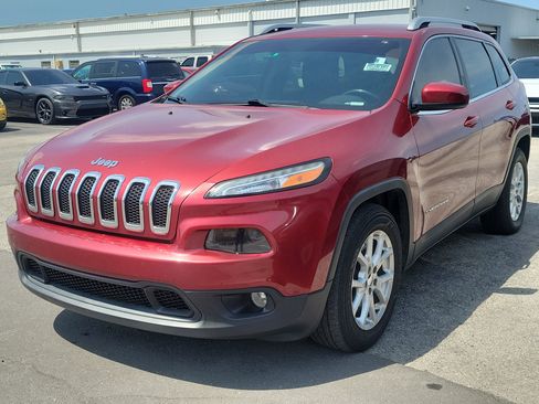 Used 2015 Jeep Cherokee Latitude w/ Comfort/Convenience Group FWD image 3