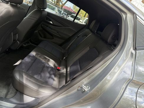 Used 2025 Buick Envista Preferred image 21