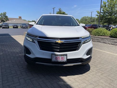Used 2024 Chevrolet Equinox LT w/ LPO, Floor Liner Package FWD image 8