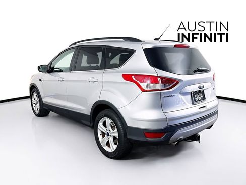 Used 2016 Ford Escape SE w/ Equipment Group 201A image 5