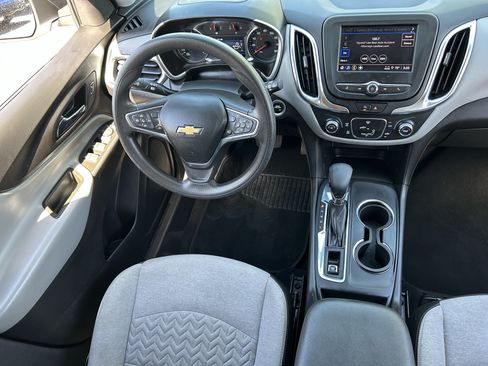 Used 2024 Chevrolet Equinox LS w/ LS Convenience Package FWD image 12
