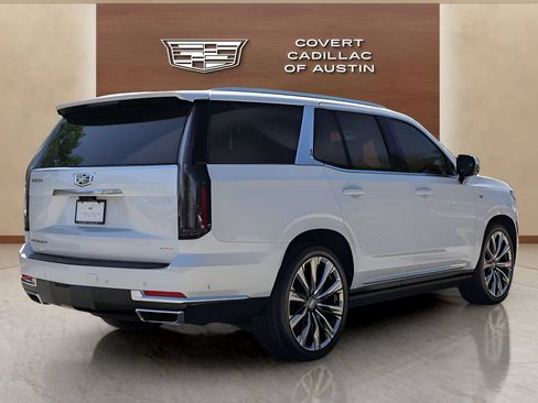 Used 2025 Cadillac Escalade Premium Luxury w/ Touring Package AWD/4WD image 4
