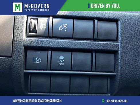 Used 2025 Toyota Tacoma TRD Off-Road AWD/4WD image 26