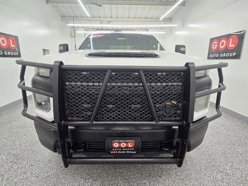 Used 2020 Chevrolet Silverado 2500 W/T w/ WT Convenience Package AWD/4WD image 2