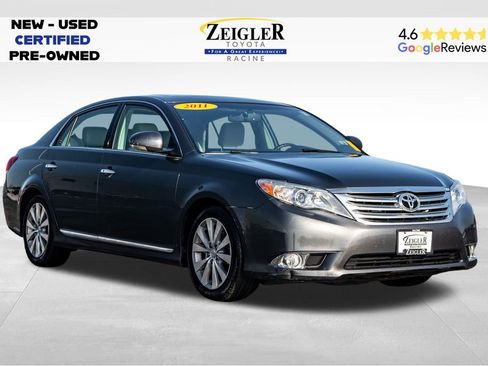 Used 2011 Toyota Avalon Limited image 1