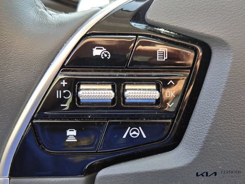 Certified 2023 Kia Niro EX Touring FWD image 28