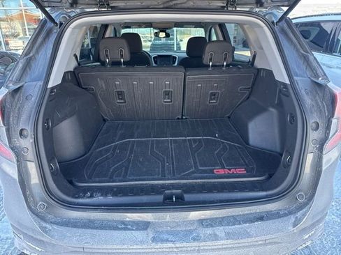 Used 2020 GMC Terrain SLE w/ Driver Convenience Package image 7