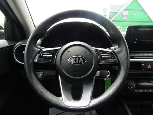 Used 2019 Kia Forte LXS FWD image 14