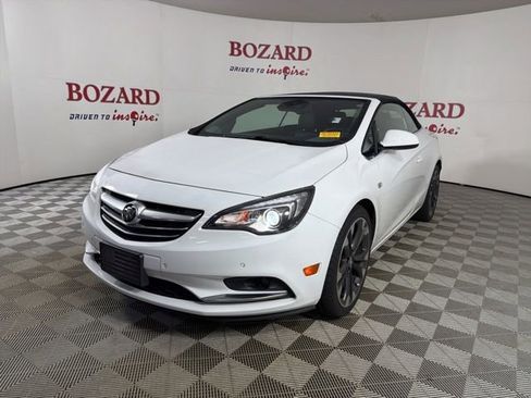 Used 2018 Buick Cascada Premium image 4