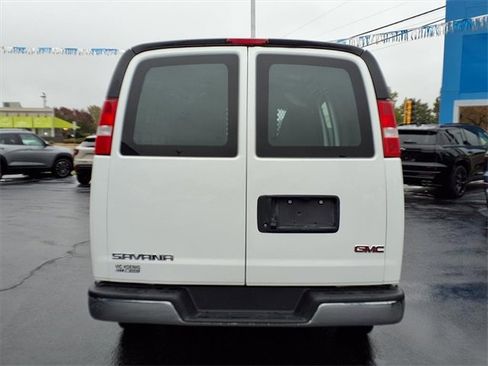 Used 2024 GMC Savana 2500 w/ Driver Convenience Package image 18