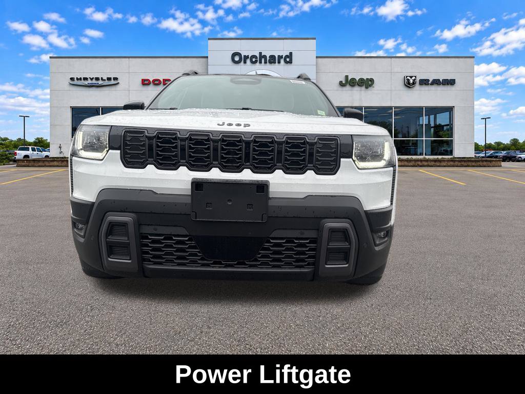 Used 2026 Jeep Cherokee Overland w/ Trailer Tow Group AWD/4WD image 9