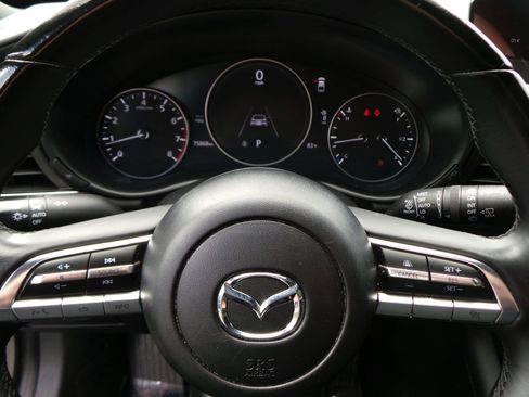 Used 2023 MAZDA MAZDA3 s FWD image 9