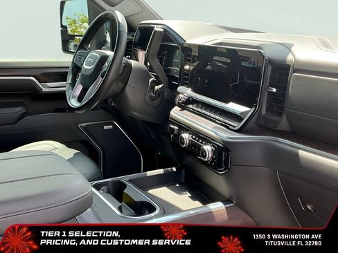 Certified 2024 GMC Sierra 2500 SLT w/ SLT Premium Package AWD/4WD image 16