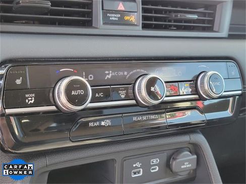 Used 2025 Honda Pilot EX-L image 29